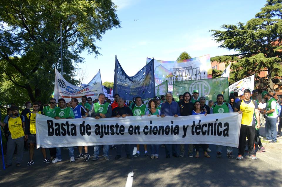 La CTA Capital estuvo nuevamente peleando en la calle