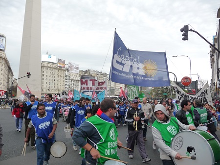 La CTA Capital marchó a la Jefatura de Gobierno de la Ciudad tras diez días de acampe