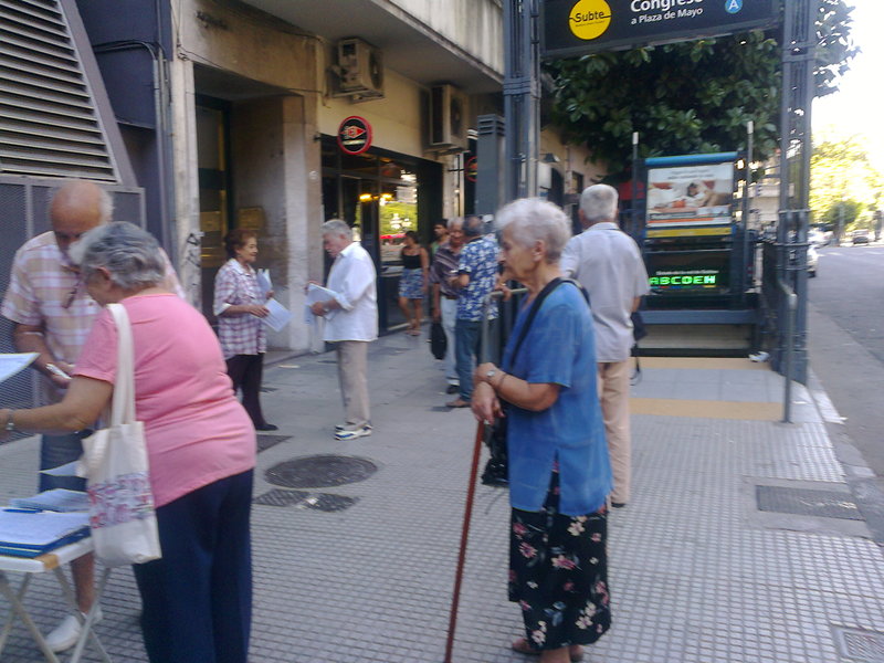 Jubilados 1246 miércoles  y   primer Paro Nacional al gobierno de Mauricio Macri