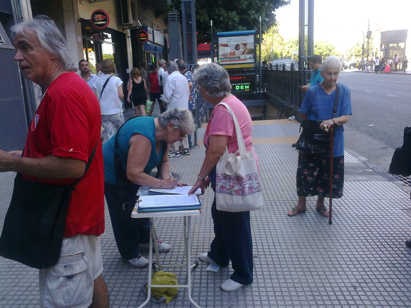 Jubilados 1246 miércoles  y   primer Paro Nacional al gobierno de Mauricio Macri