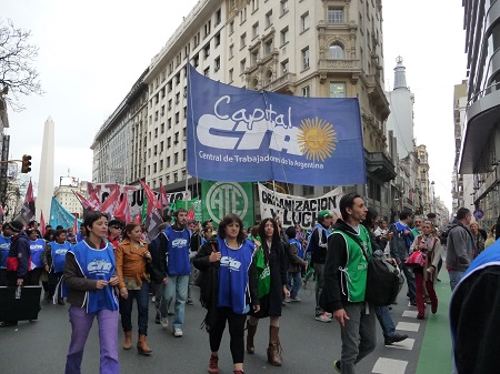 La CTA Capital marchó a la Jefatura de Gobierno de la Ciudad tras diez días de acampe