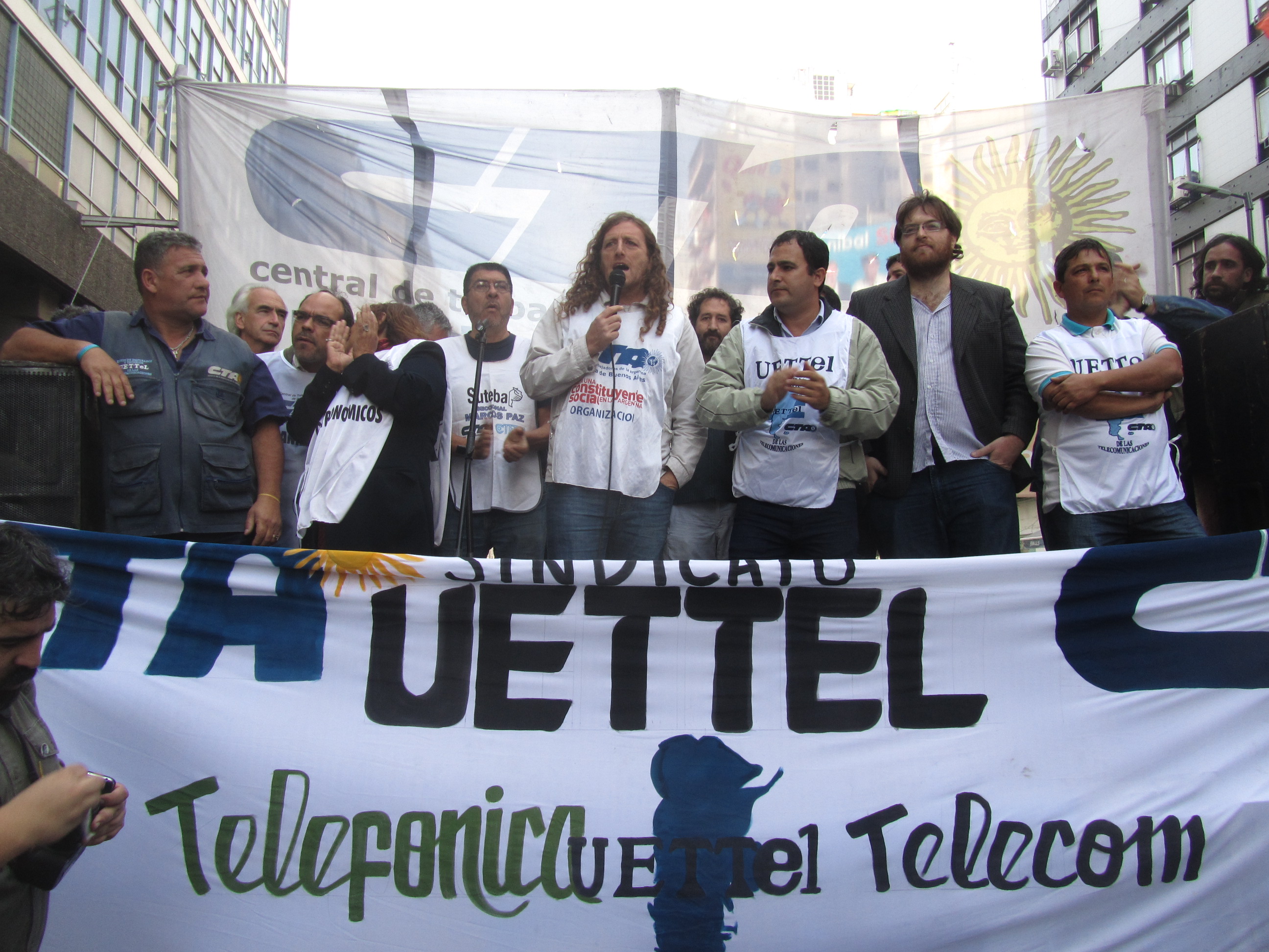 Los 86 tercerizados de Telefónica vuelven a trabajar
