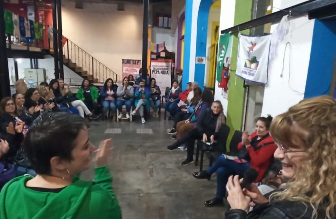 Primera reunión de mujeres y diversidades hacia el Encuentro de San Luis