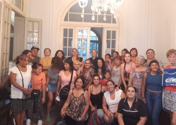 Un 8M a 40 años de democracia