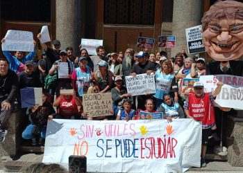 Bono educativo para poder empezar la escuela