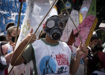 Nacer pobre, crecer preso