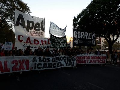 El Encuentro Memoria, Verdad y Justicia marchó contra las políticas represivas de Macri