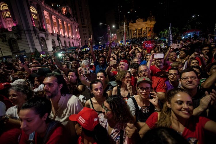 ¿Alegría não tem fim? por Mariano Vázquez