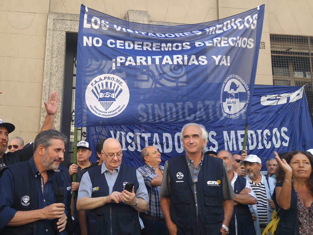 Visitadores Médicos: Masiva movilización a la audiencia por paritarias