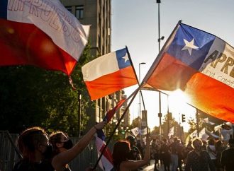 Chile inicia un  proceso para reescribir su propia historia