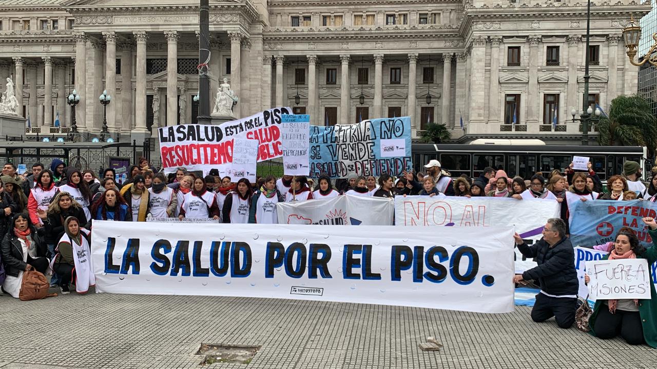 Sindicatos de salud se movilizaron en todo el país en defensa del ...